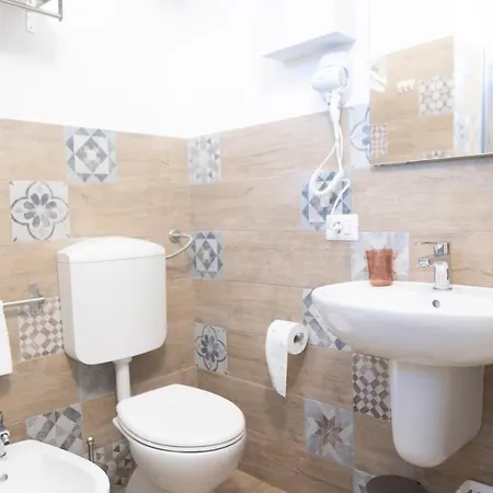 Mrbrown - Cinzia Aparthotel *