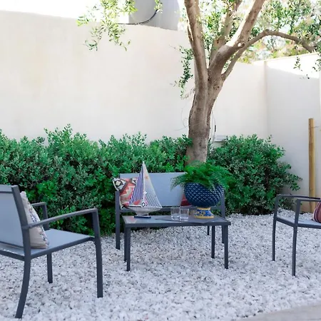 Mrbrown - Cinzia Aparthotel