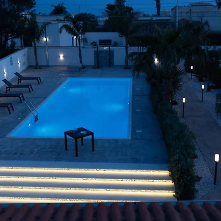 Mrbrown - Cinzia Aparthotel
