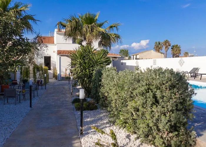 Mrbrown - Cinzia Aparthotel 4*
